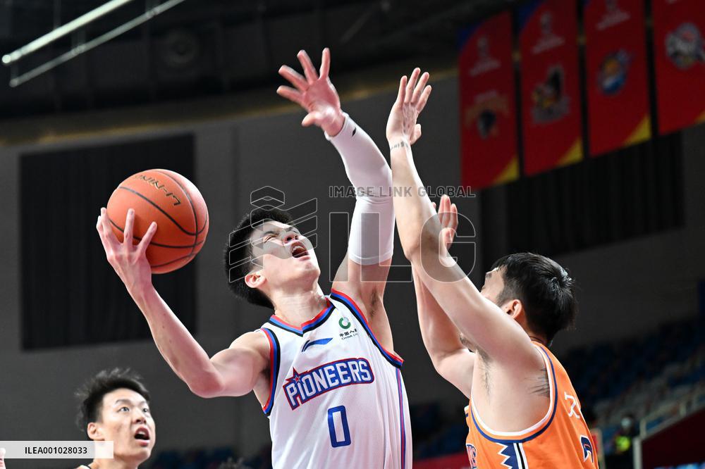 (SP)CHINA-HANGZHOU-BASKETBALL-CBA LEAGUE-TIANJIN VS SHANGHAI (CN)