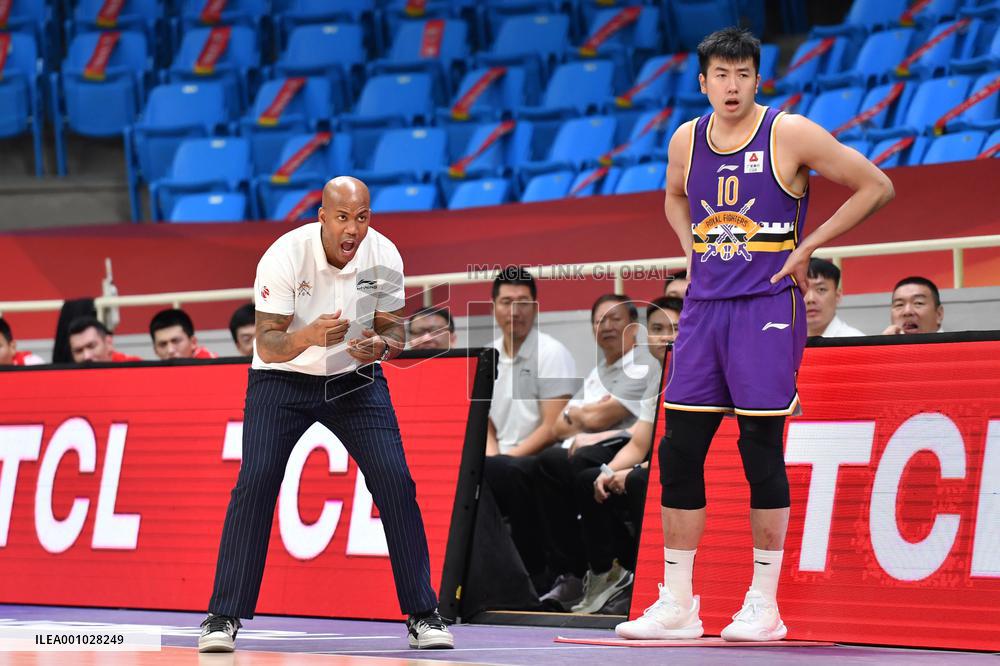 (SP)CHINA-HANGZHOU-BASKETBALL-CBA LEAGUE-NINGBO ROCKETS VS BEIJING ROYAL FIGHTERS (CN)