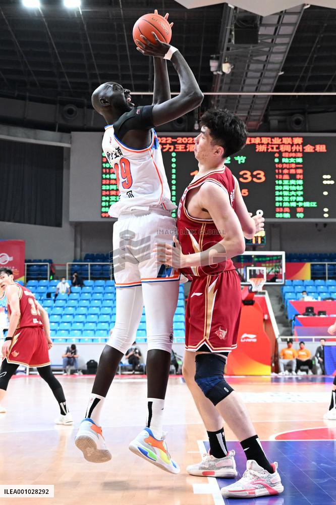 (SP)CHINA-HANGZHOU-BASKETBALL-CBA LEAGUE-XINJIANG VS ZHEJIANG (CN)