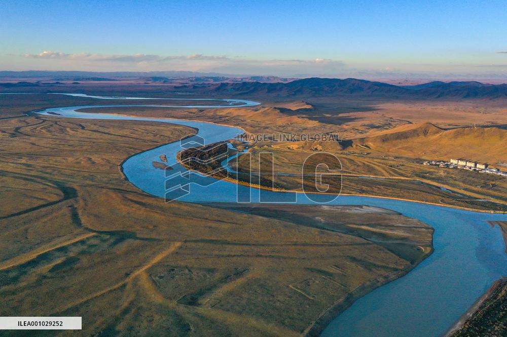 CHINA-SICHUAN-YELLOW RIVER-WETLANDS (CN)