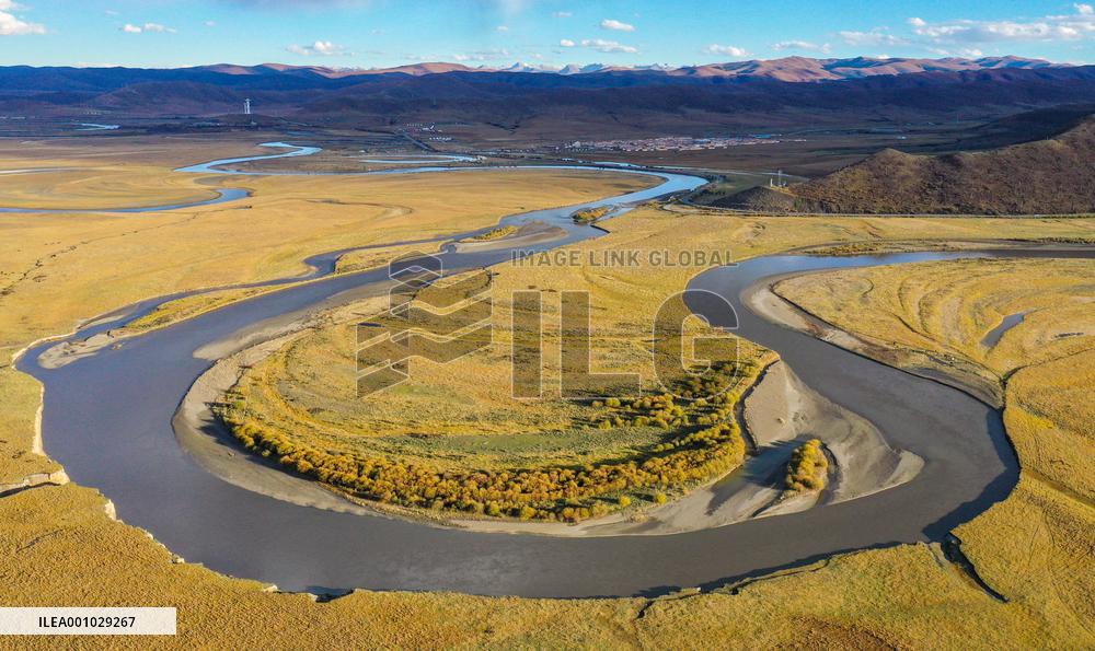 CHINA-SICHUAN-YELLOW RIVER-WETLANDS (CN)
