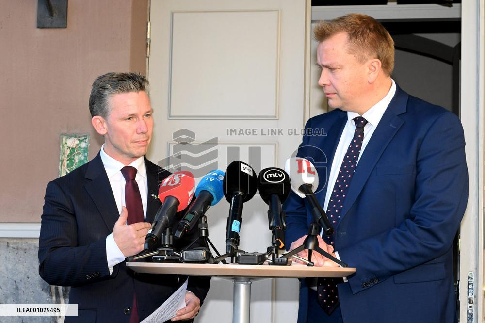 The Defence Ministers of Sweden and Finland meeting in Helsinki