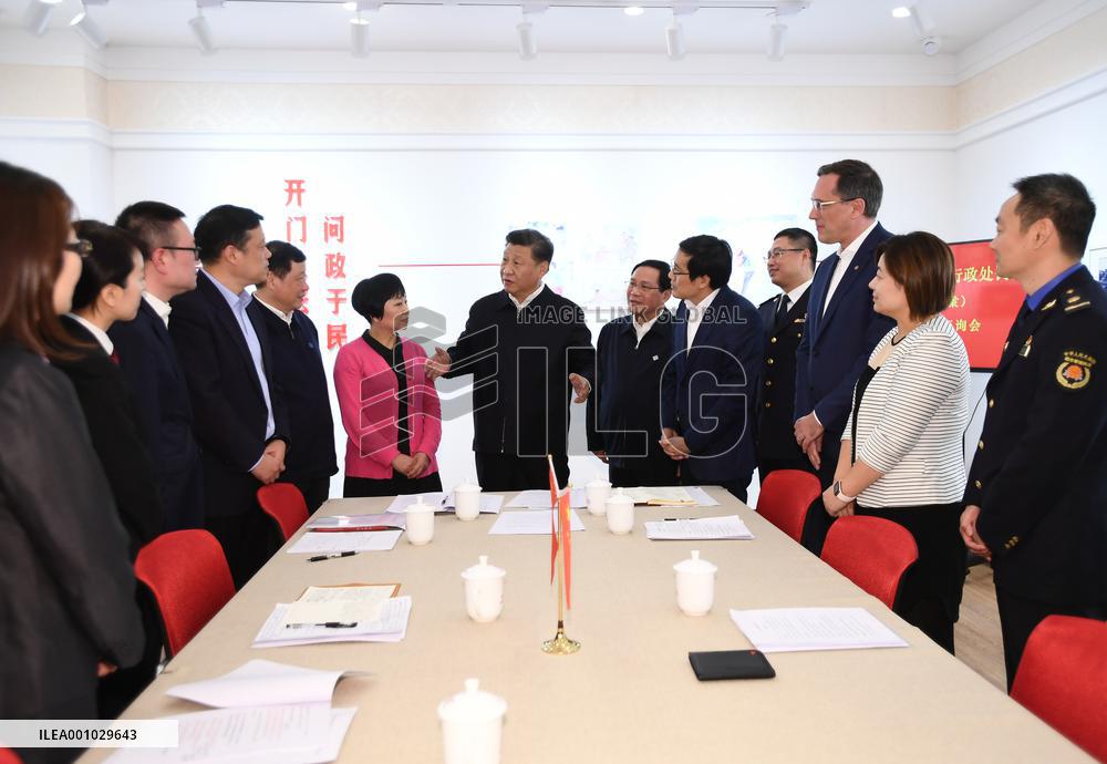 Profile: Xi Jinping leads China on new journey