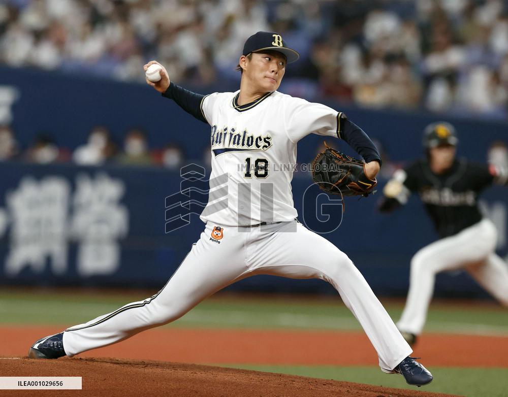 Baseball: Orix ace Yamamoto wins Sawamura Award