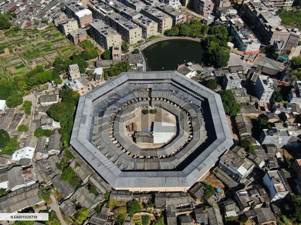 CHINA-GUANGDONG-CHAOZHOU-TULOU-EARTHEN BUILDING (CN)