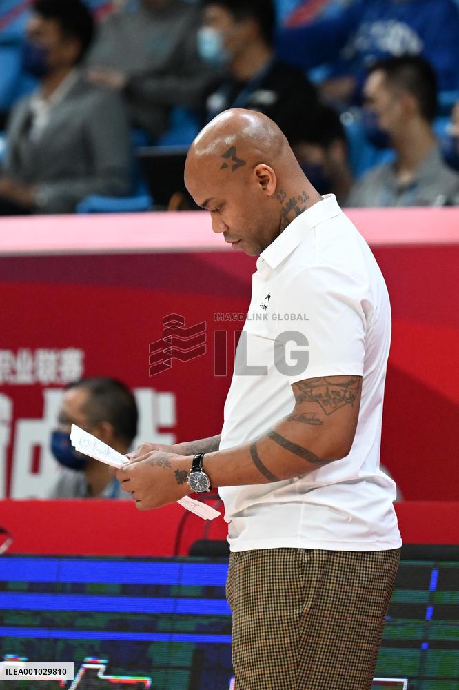 (SP)CHINA-HANGZHOU-BASKETBALL-CBA LEAGUE-BEIJING ROYAL FIGHTERS VS NANJING MONKEY KINGS (CN)