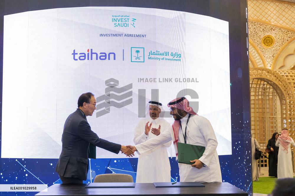 SAUDI ARABIA-RIYADH-FII CONFERENCE-MOUS-SIGNING