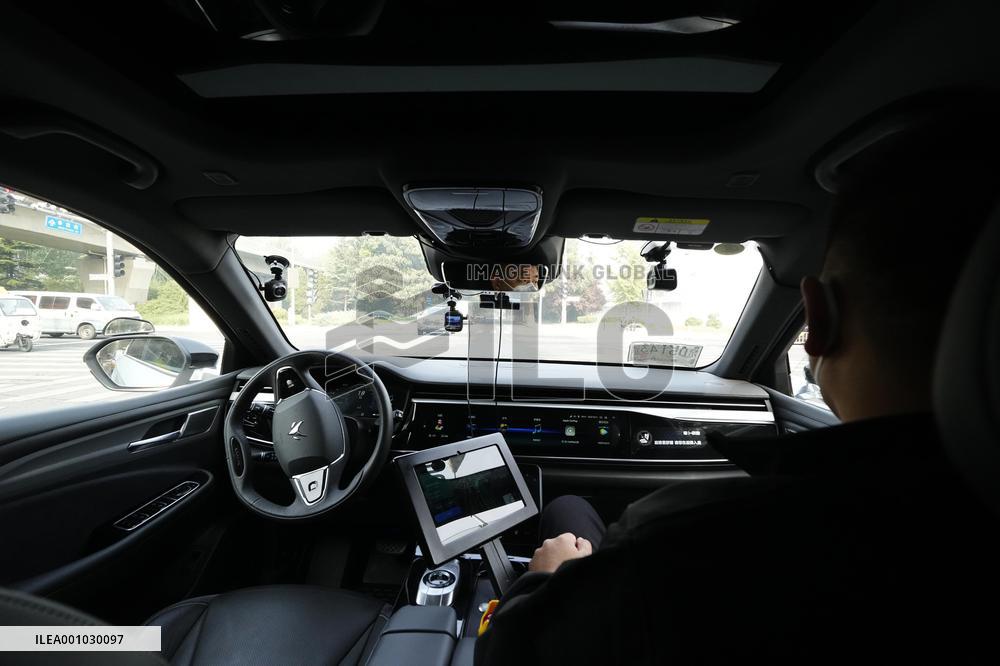 Baidu self-driving taxi