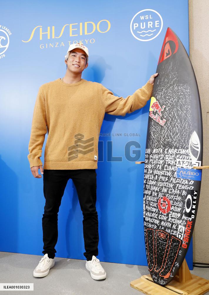 Surfing: Kanoa Igarashi