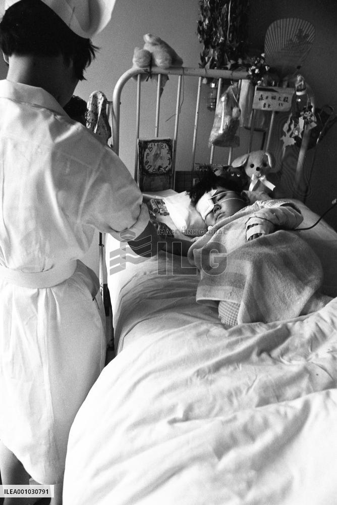 Death of a Second-Generation Atomic Bomb Victim