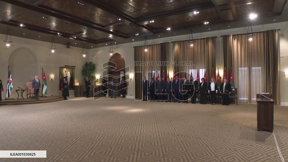 Jordan's PM reshuffles cabinet