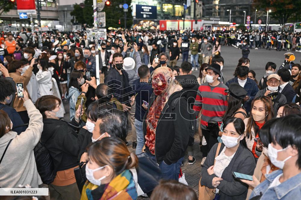 Shibuya in festive mood ahead of Halloween