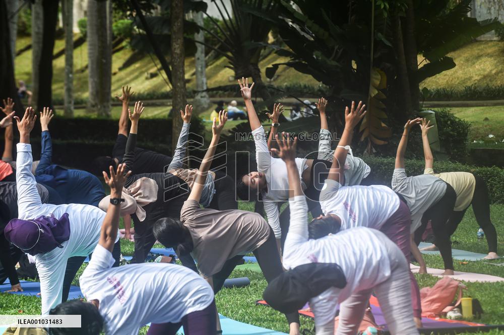INDONESIA-JAKARTA-FREE YOGA CLASS