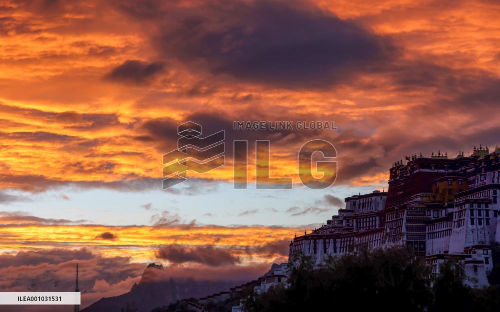 CHINA-TIBET-POTALA PALACE-SCENERY (CN)