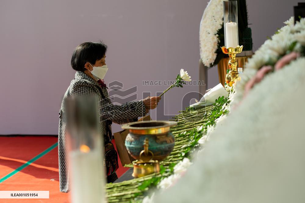 SOUTH KOREA-SEOUL-CROWD CRUSH-MOURNING