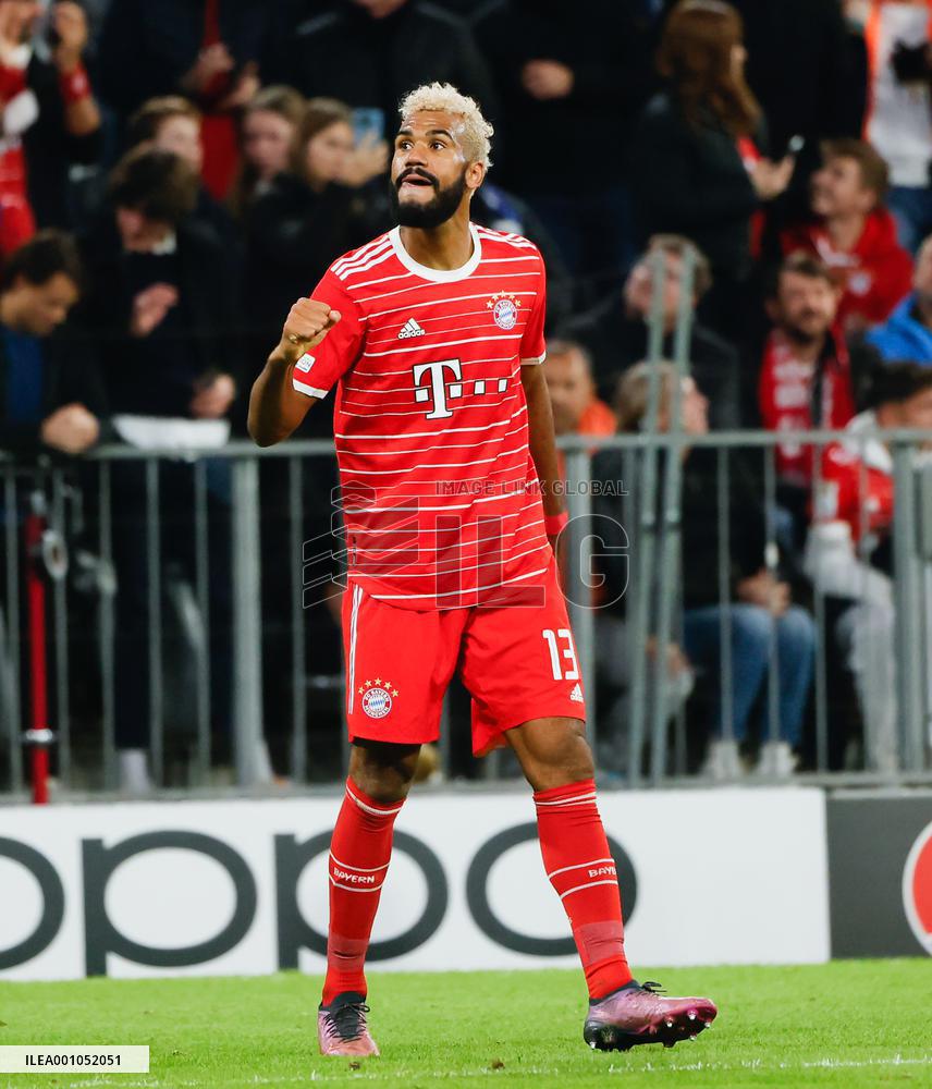 (SP)GERMANY-MUNICH-FOOTBALL-UEFA CHAMPIONS LEAGUE-GROUP C-BAYERN MUNICH VS INTER MILAN