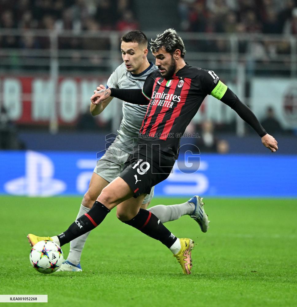(SP)ITALY-MILAN-FOOTBALL-UEFA CHAMPIONS LEAGUE-GROUP E-AC MILAN VS SALZBURG