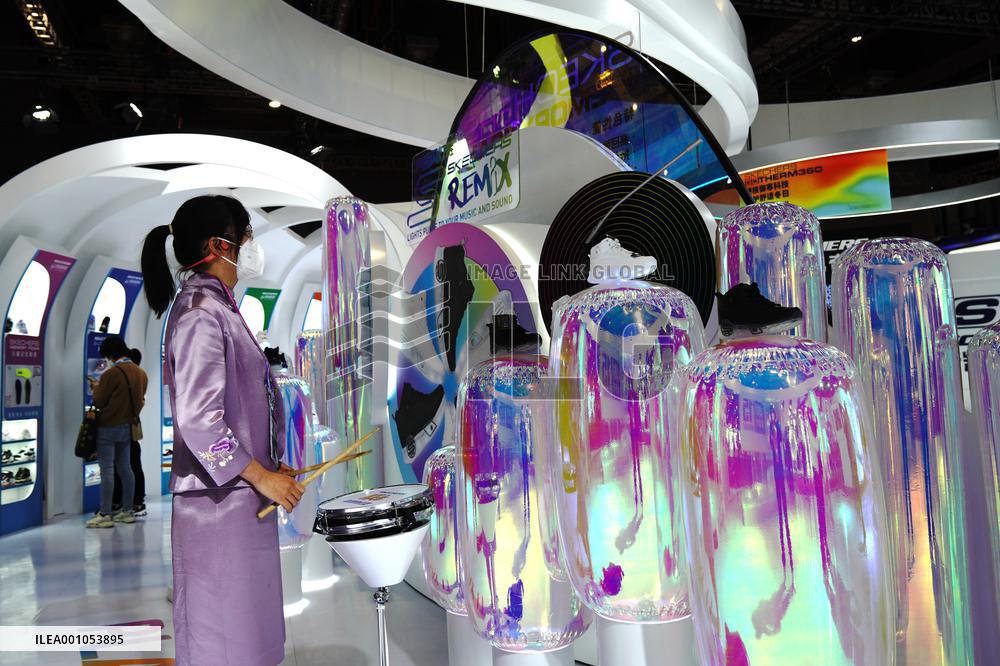 (CIIE)CHINA-SHANGHAI-CIIE-CONSUMER GOODS (CN)