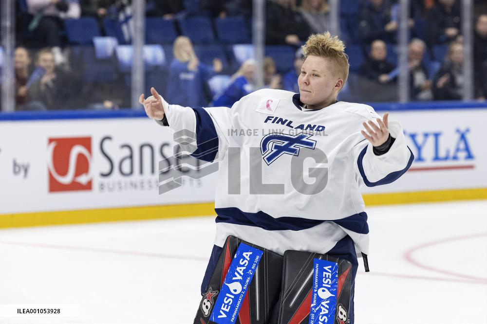 Ringette World Championships final match Finland vs Canada - Presidents Trophy