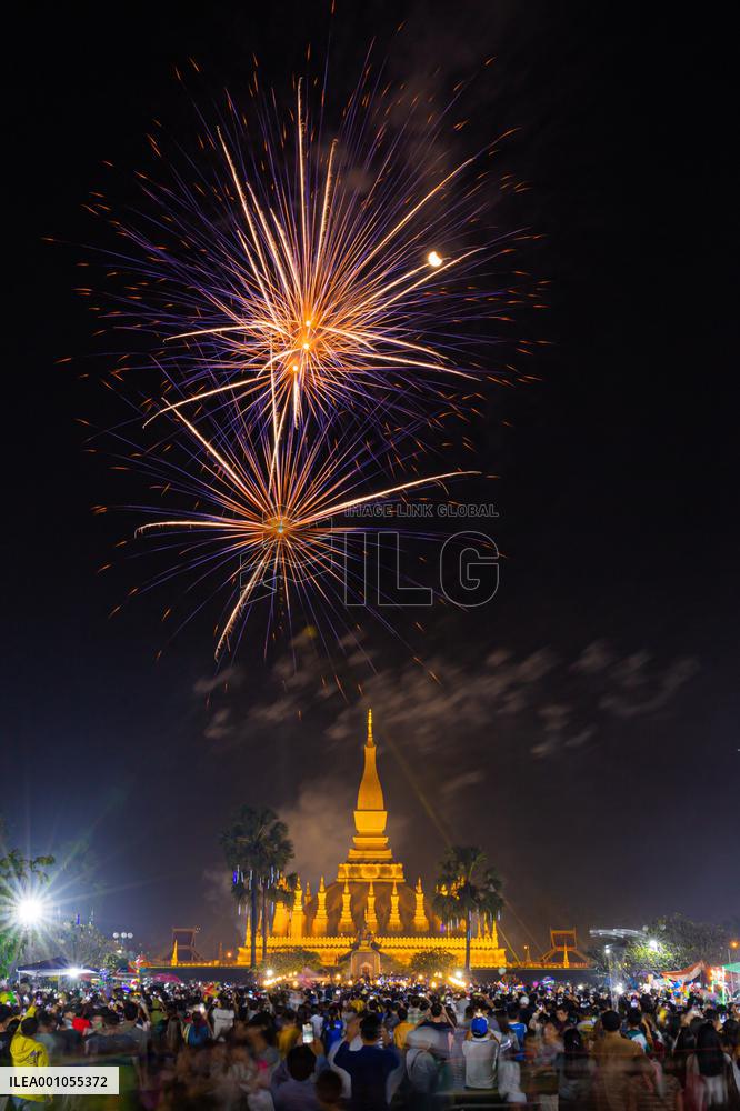 LAOS-VIENTIANE-THAT LUANG FESTIVAL
