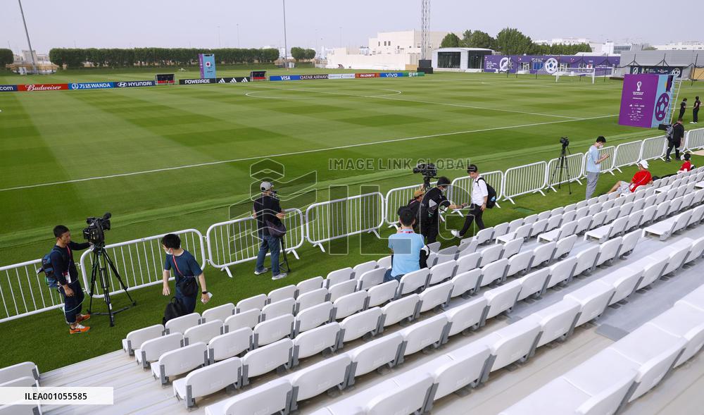 Football: Japan's training facility in Doha