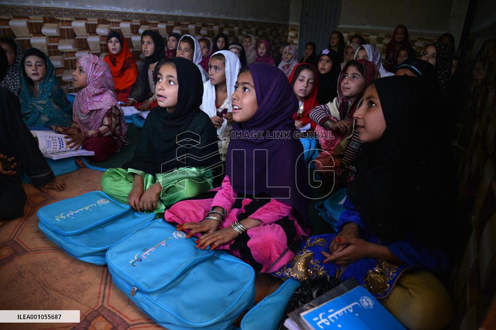 AFGHANISTAN-KANDAHAR-UNICEF-CLASSES