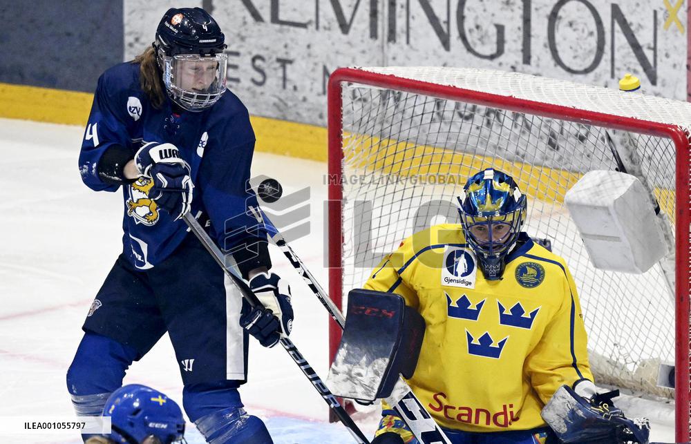 ICE HOCKEY - WOMEN - FIVE- NATION TOURNAMENT