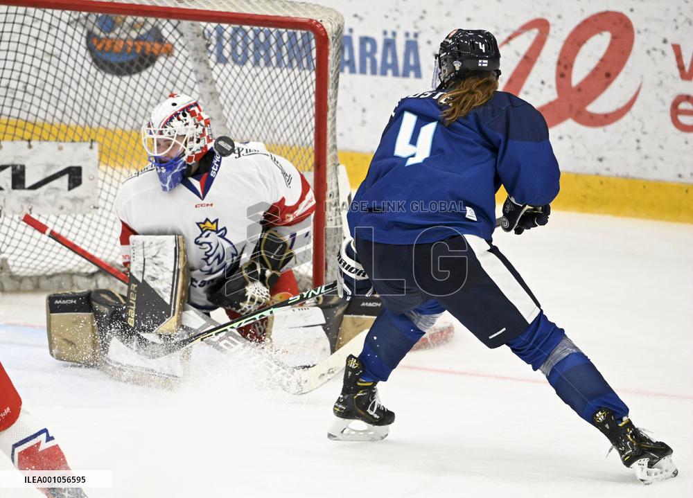 ICE HOCKEY - WOMEN - FIVE- NATION TOURNAMENT