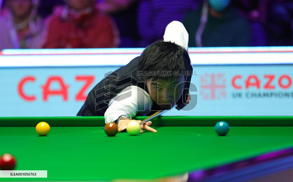 (SP)BRITAIN-YORK-SNOOKER-UK CHAMPIONSHIP-ROUND 1