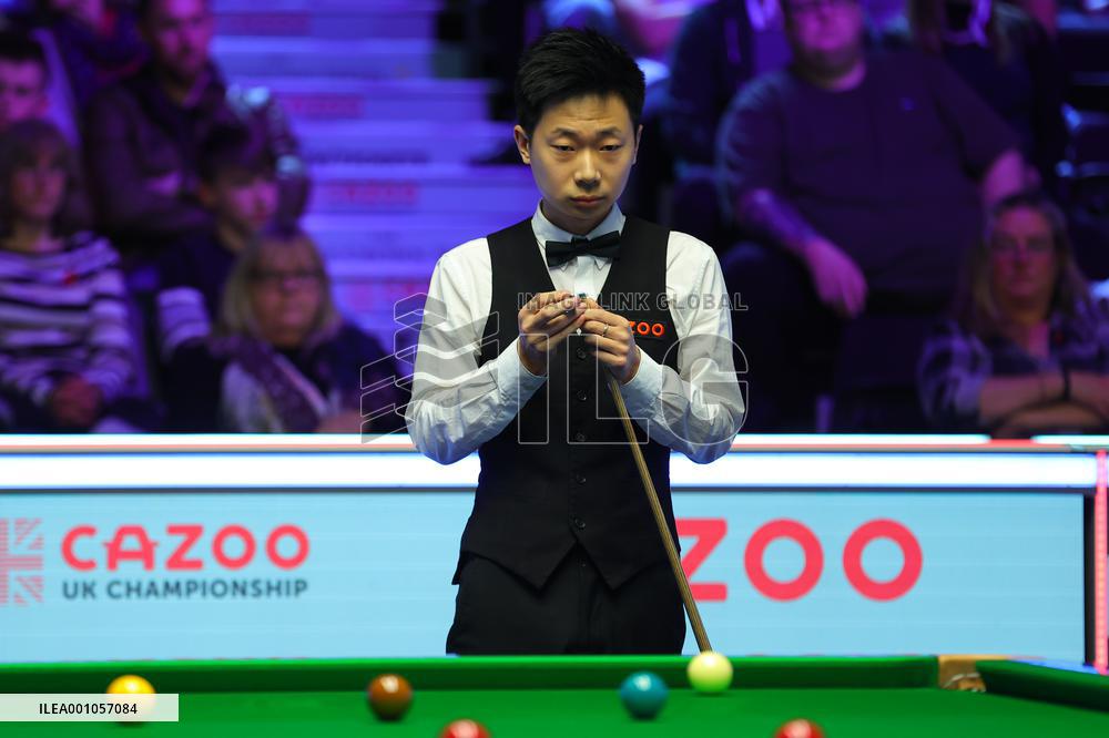 (SP)BRITAIN-YORK-SNOOKER-UK CHAMPIONSHIP-ROUND 1