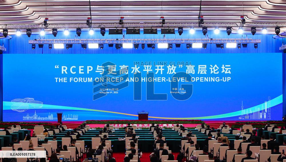 Xinhua Headlines: High hopes on G20, APEC for stronger solidarity in stormy age