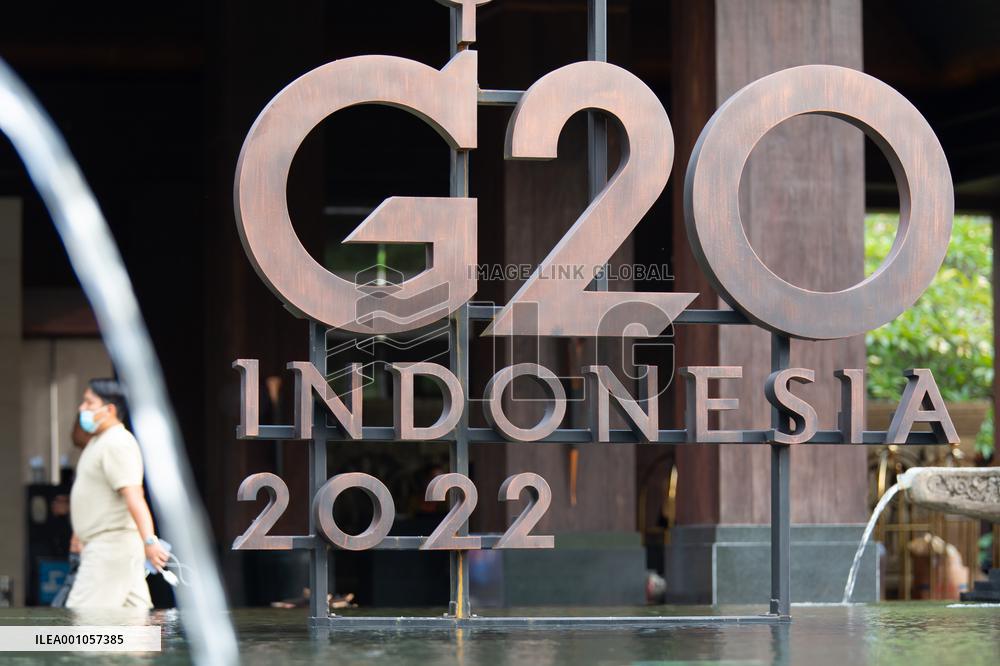 Xinhua Headlines: High hopes on G20, APEC for stronger solidarity in stormy age