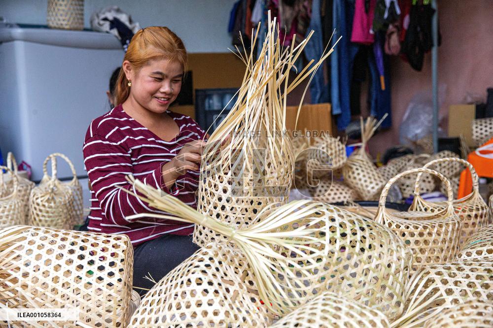 THAILAND-APEC LOGO DESIGN-CHALOM