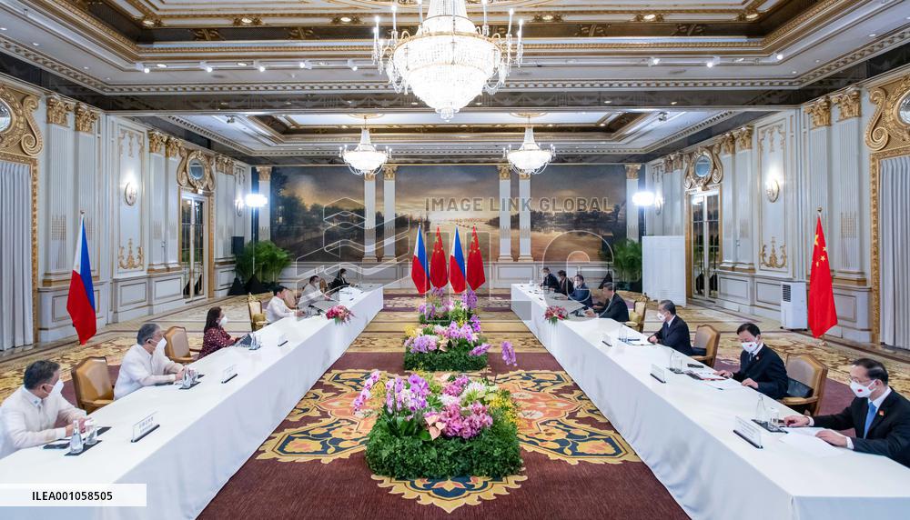 THAILAND-BANGKOK-XI JINPING-PHILIPPINE PRESIDENT-MEETING