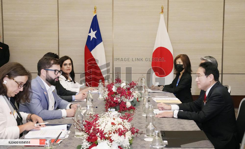 Japan-Chile talks