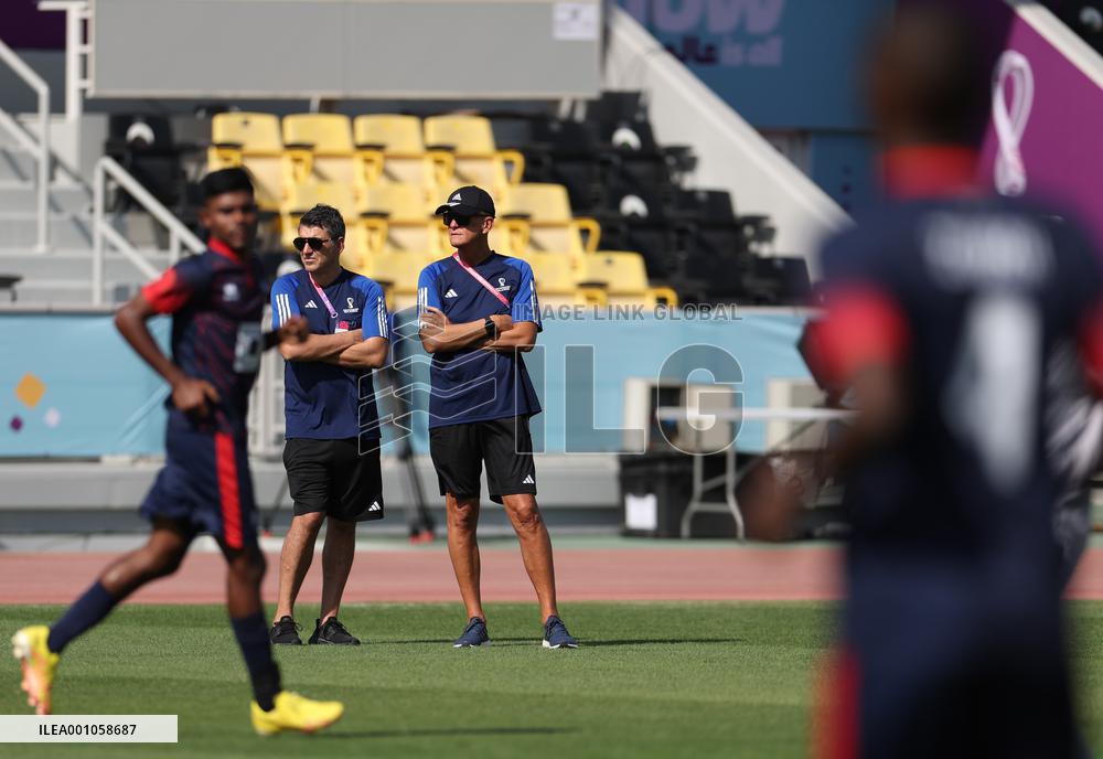 (SP)QATAR-DOHA-FIFA WORLD CUP-REFEREES-PRACTICE SESSION