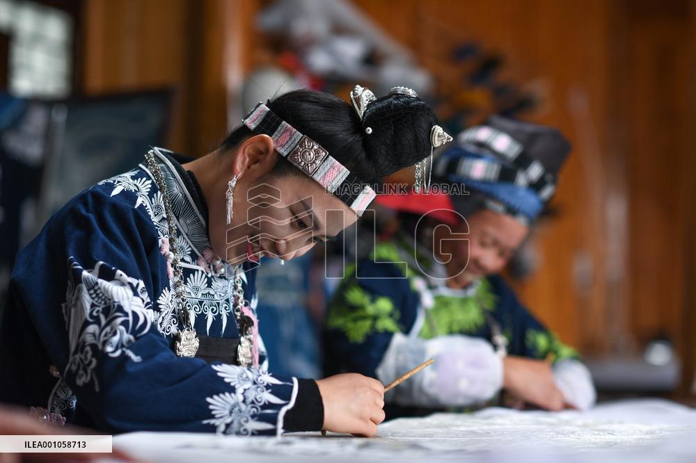 CHINA-GUIZHOU-DANZHAI-INTANGIBLE CULTURAL HERITAGE-WORKSHOPS (CN)