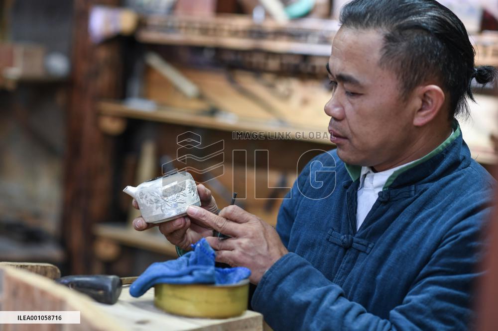 CHINA-GUIZHOU-DANZHAI-INTANGIBLE CULTURAL HERITAGE-WORKSHOPS (CN)