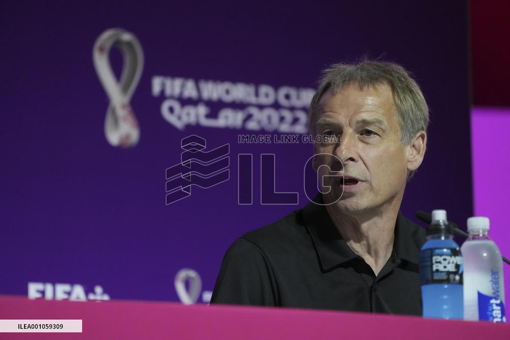 (SP)QATAR-DOHA-FOOTBALL-FIFA WORLD CUP-TECHNICAL STUDY GROUP PRESS CONFERENCE