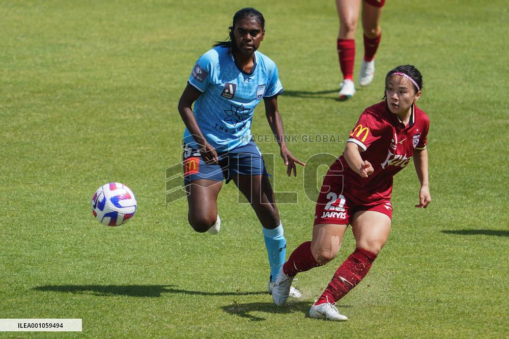 (SP)AUSTRALIA-ADELAIDE-FOOTBALL-A-LEAGUE WOMEN-XIAO YUYI-DEBUT