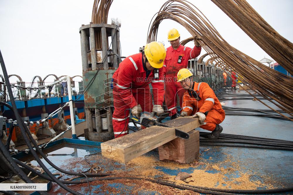 CHINA-SHANGHAI-ANCIENT SHIPWRECK-SALVAGE  (CN)