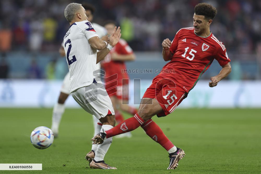 (SP)QATAR-AL RAYYAN-FOOTBALL-2022 WORLD CUP-GROUP B-USA VS WAL