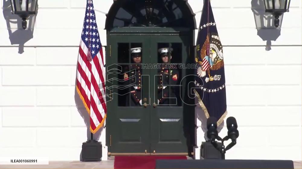 Biden pardons Thanksgiving turkeys