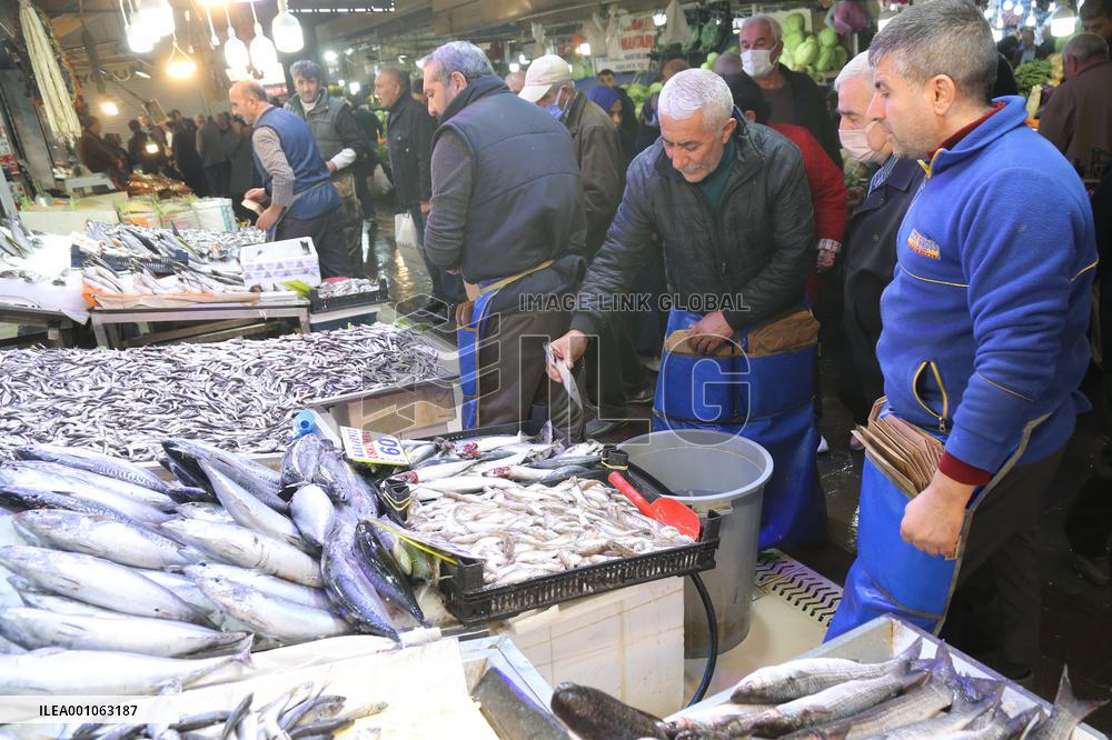 TÜRKIYE-ANKARA-INFLATION-LIVING COSTS