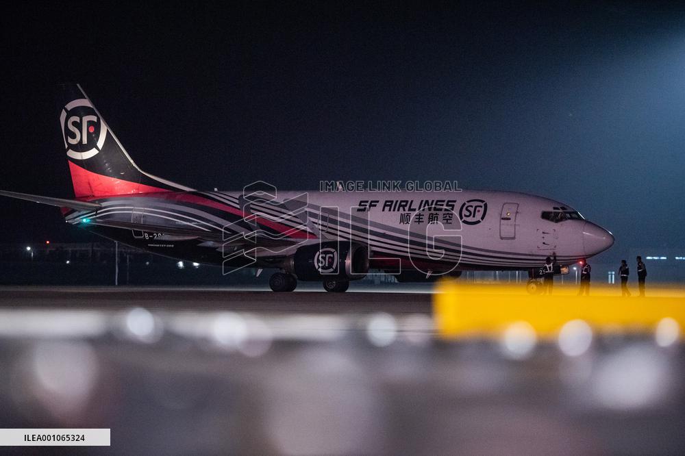 CHINA-HUBEI-CARGO HUB AIRPORT-FIRST ALL-CARGO AIR ROUTE-OPERATION (CN)