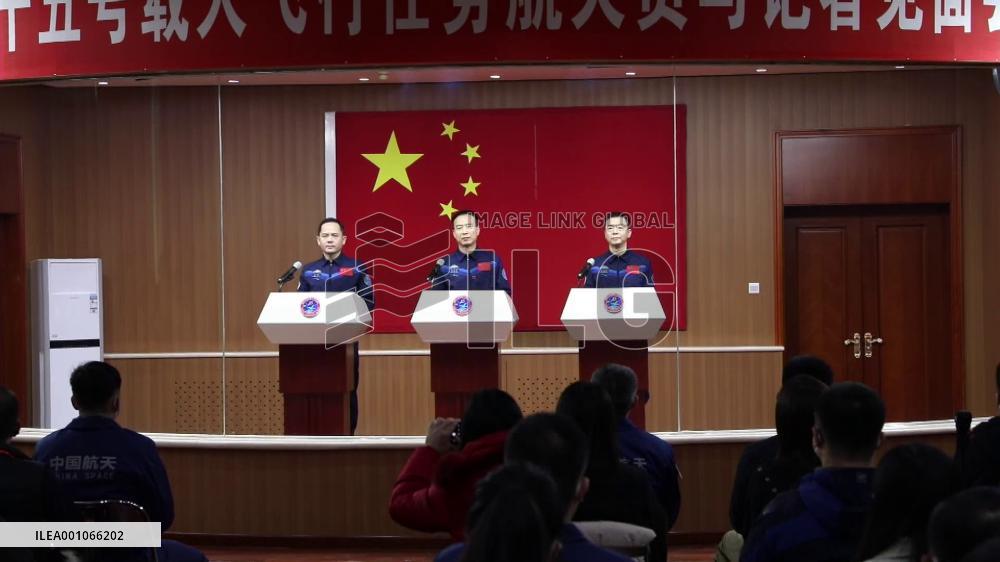 Astronaut Fei Junlong: proud to carry out space mission for 2nd time