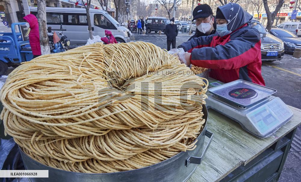 CHINA-XINJIANG-URUMQI-COVID-19-PUBLIC TRANSPORT-ESSENTIAL BUSINESSES-RESUMPTION (CN)