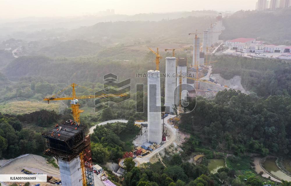 CHINA-CHONGQING-HIGH-SPEED RAILWAY-CONSTRUCTION (CN)