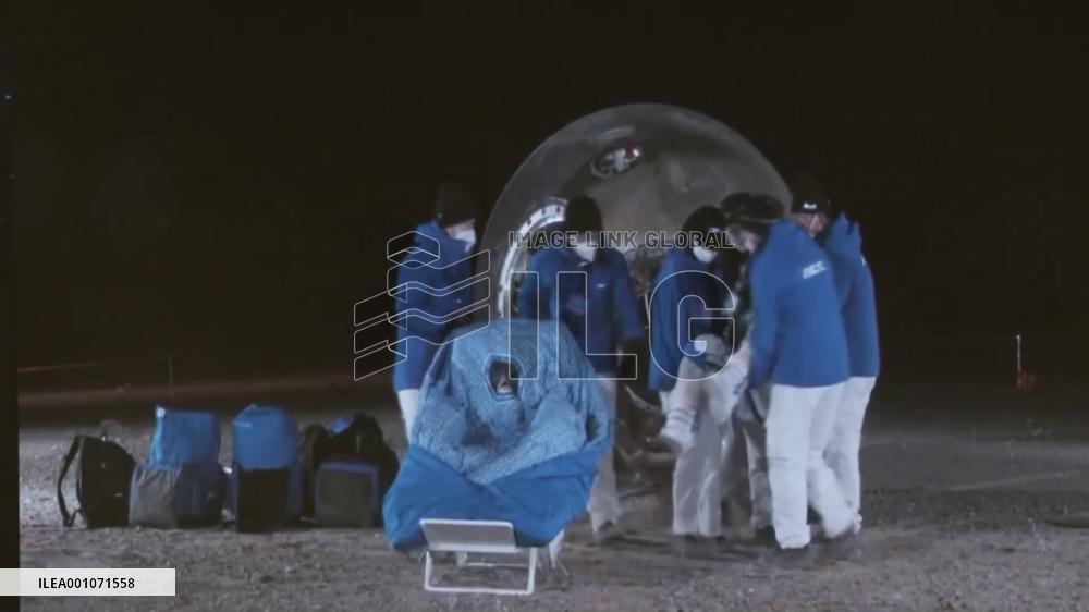 Shenzhou-14 astronauts out of return capsule