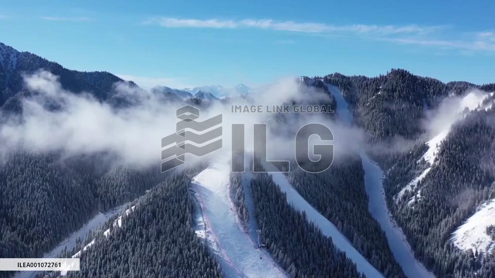 New ski season kicks off in Xinjiang, China